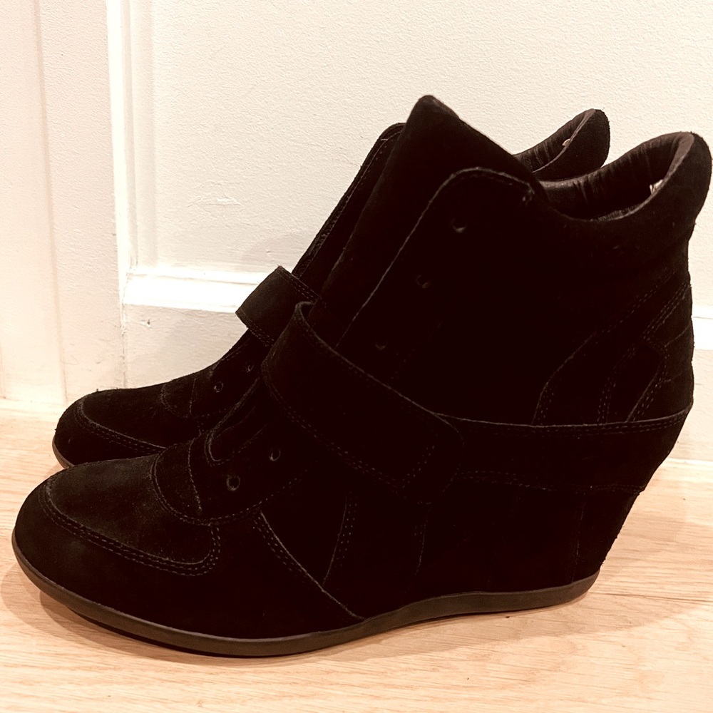 Bowie wedge sneaker - icon of Ash brand size 9 limited addition